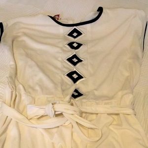 Vintage Cathy Sue white dress with blue stitched diamonds. Belt included. USA